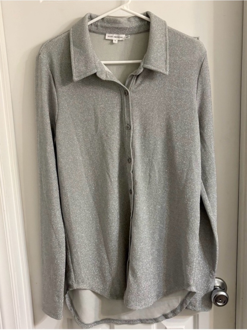 Good American Silver Metallic Shimmer Button Up Top Size 1 sparkly parties chic